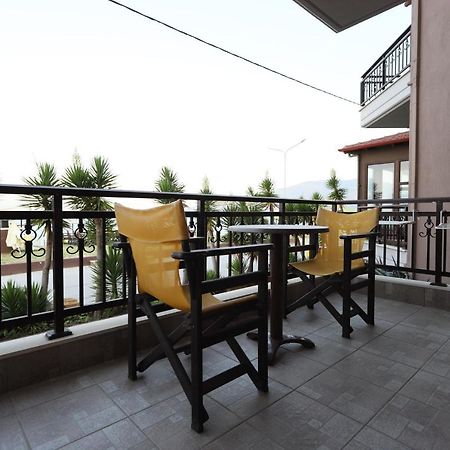 Villa Le Chocolate Nea Nea Vrasna Exterior photo
